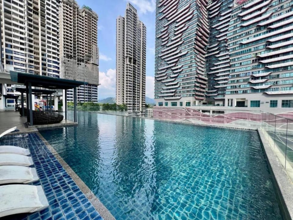 New 5 min Gleneagles Hospital 10 min KLCC Apartment in Federal Territory of Kuala Lumpur