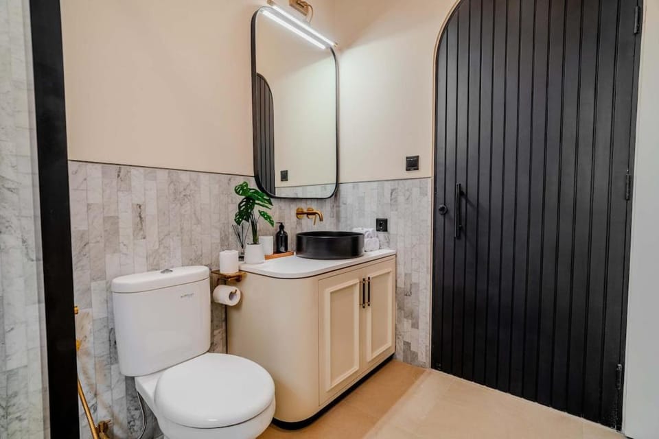 The Carter Townhouse Canggu 2BR Walking Distance to Beach Villa in North Kuta