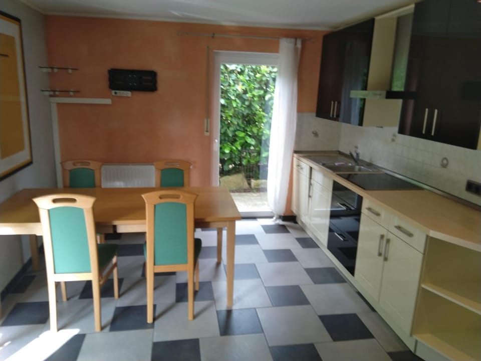 Appartement Rdc Apartment in Trier-Saarburg