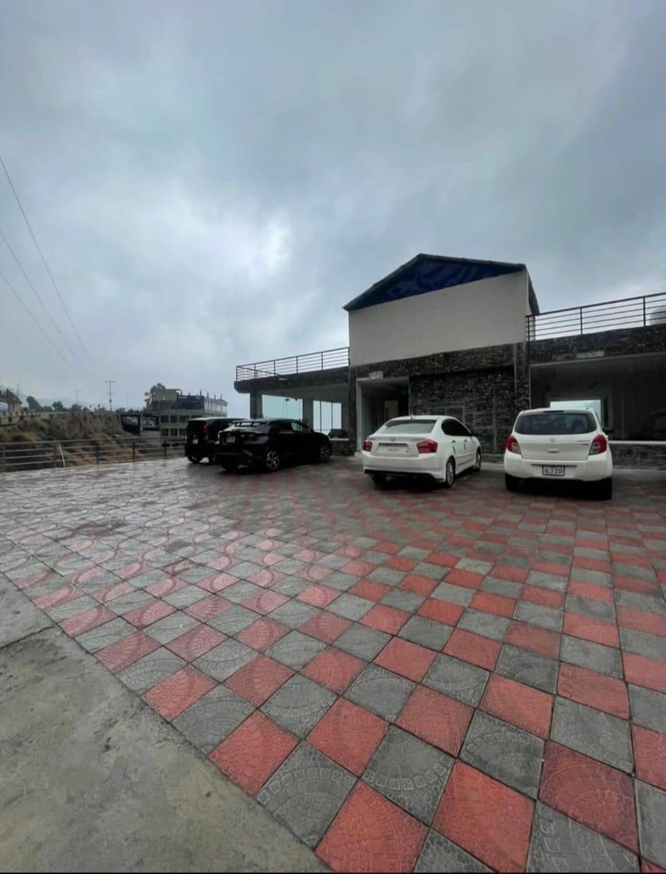 Property building, Day, Parking