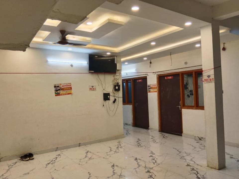 Karunanidhan Palace Vacation rental in Uttar Pradesh