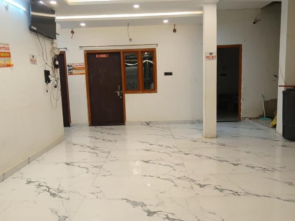 Karunanidhan Palace Vacation rental in Uttar Pradesh