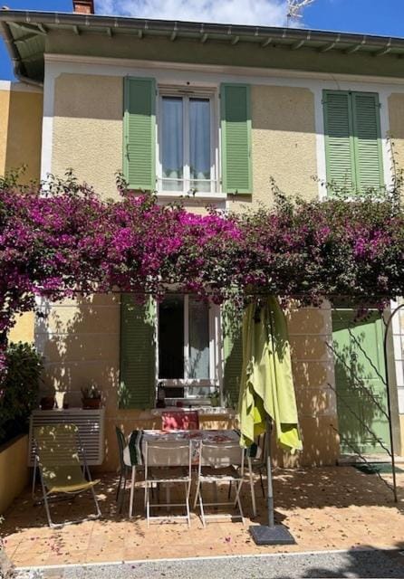 Patio, Balcony/Terrace