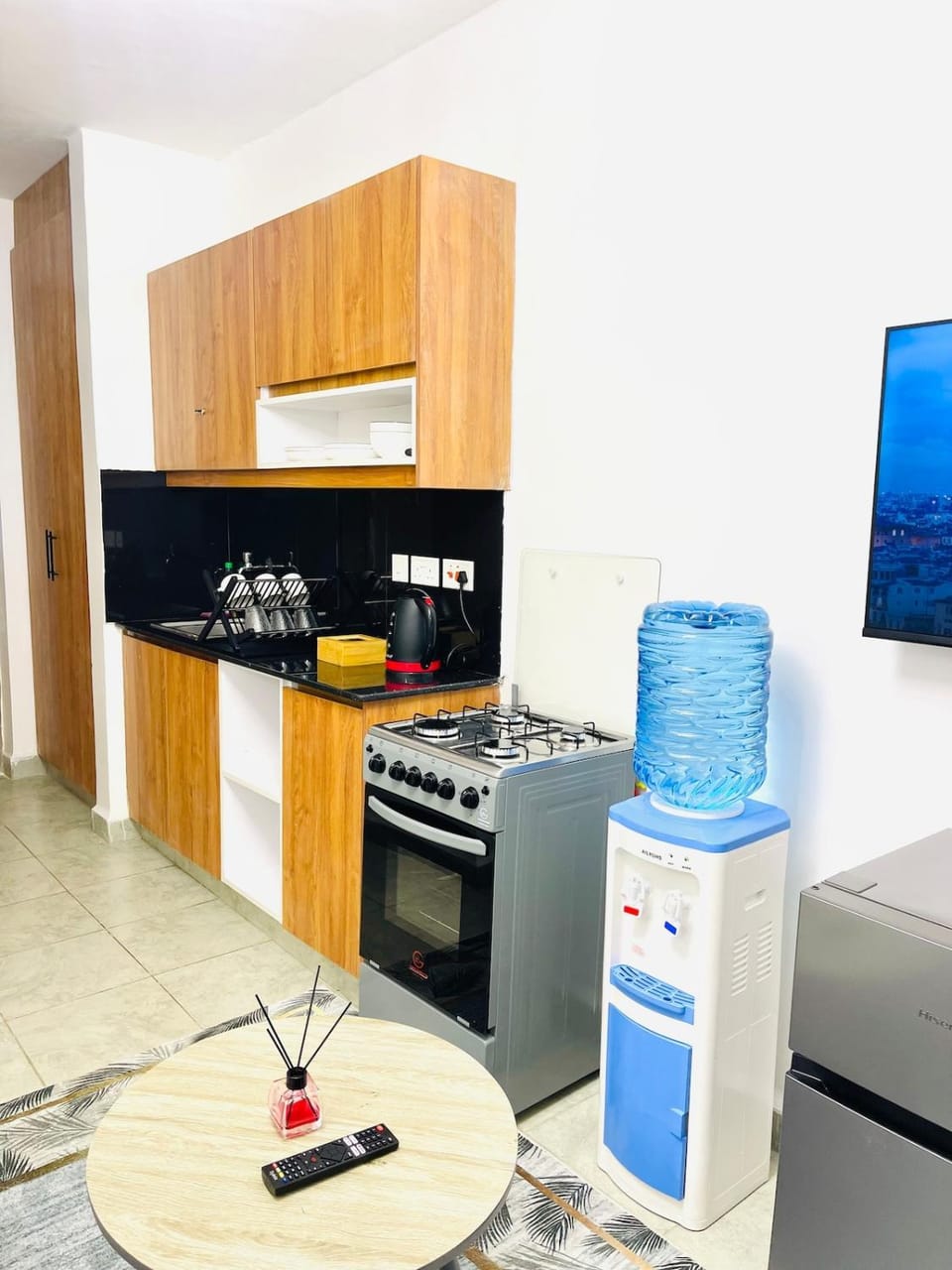 Kitchen or kitchenette