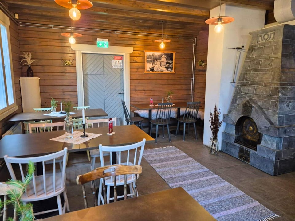 Restaurant/places to eat