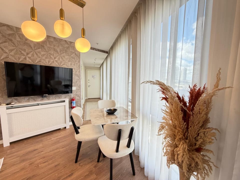91 sqm luxury apartment with double view Apartment in Istanbul