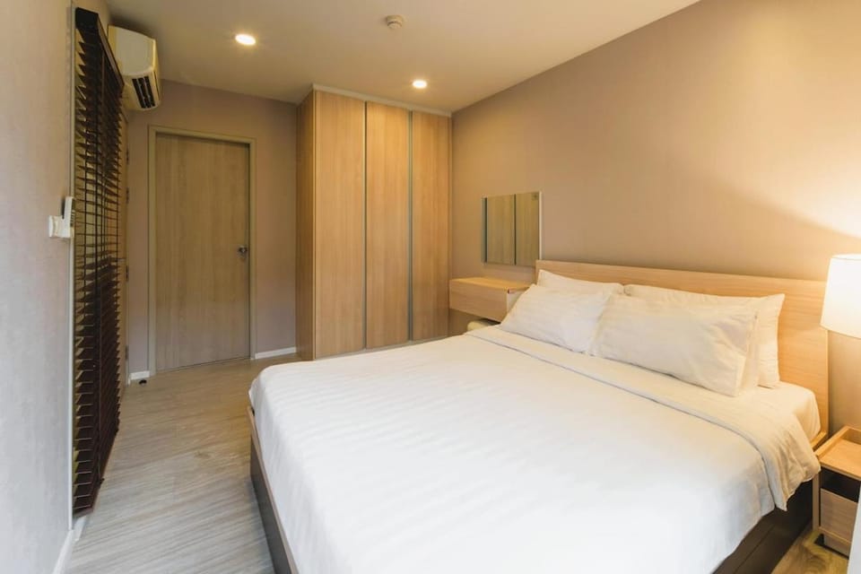 Bed, Bedroom, wardrobe