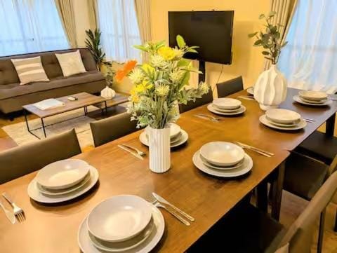 Living room, Dining area