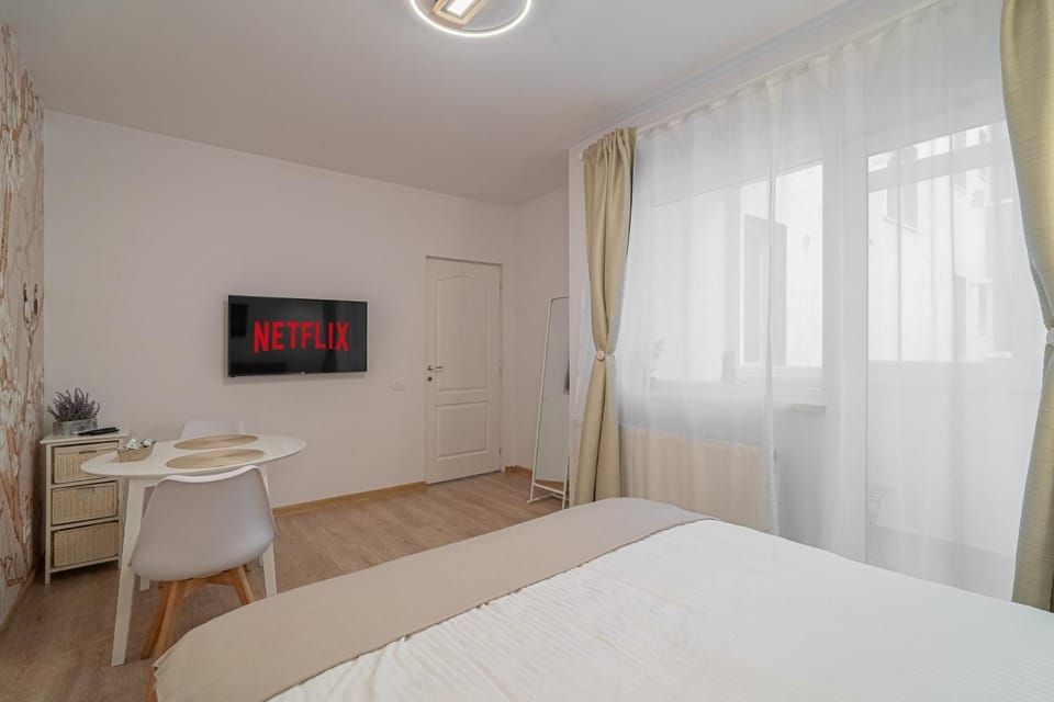 TV and multimedia, Dining area