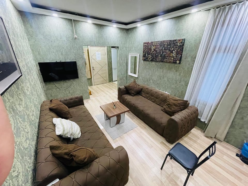 Communal lounge/ TV room, TV and multimedia, Living room, Seating area, Evening entertainment