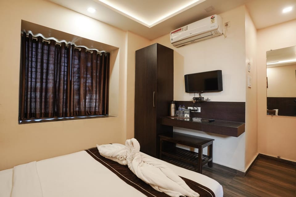 Hotel Sheldon International Near Science City Hotel in Kolkata