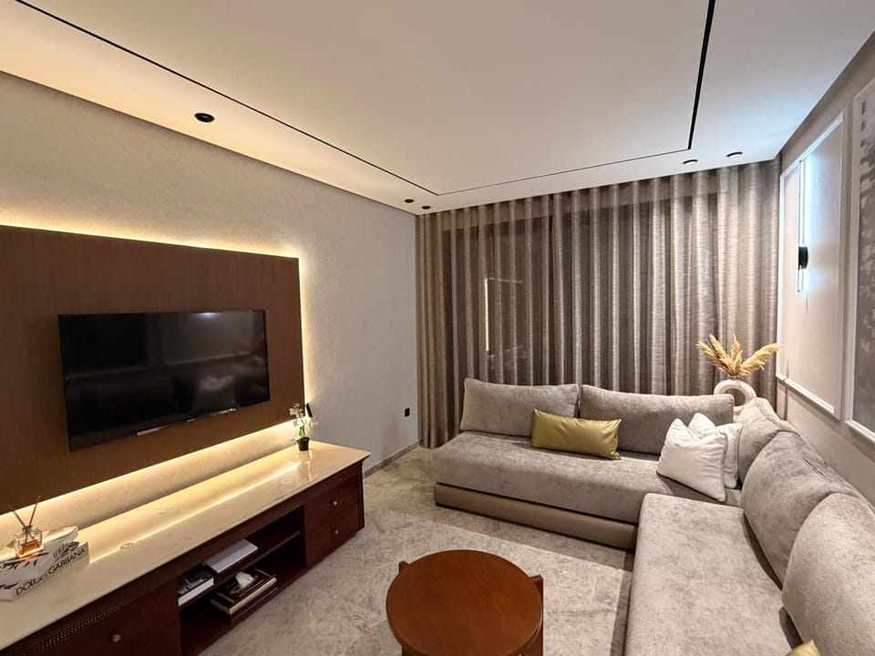 Communal lounge/ TV room, TV and multimedia, Living room