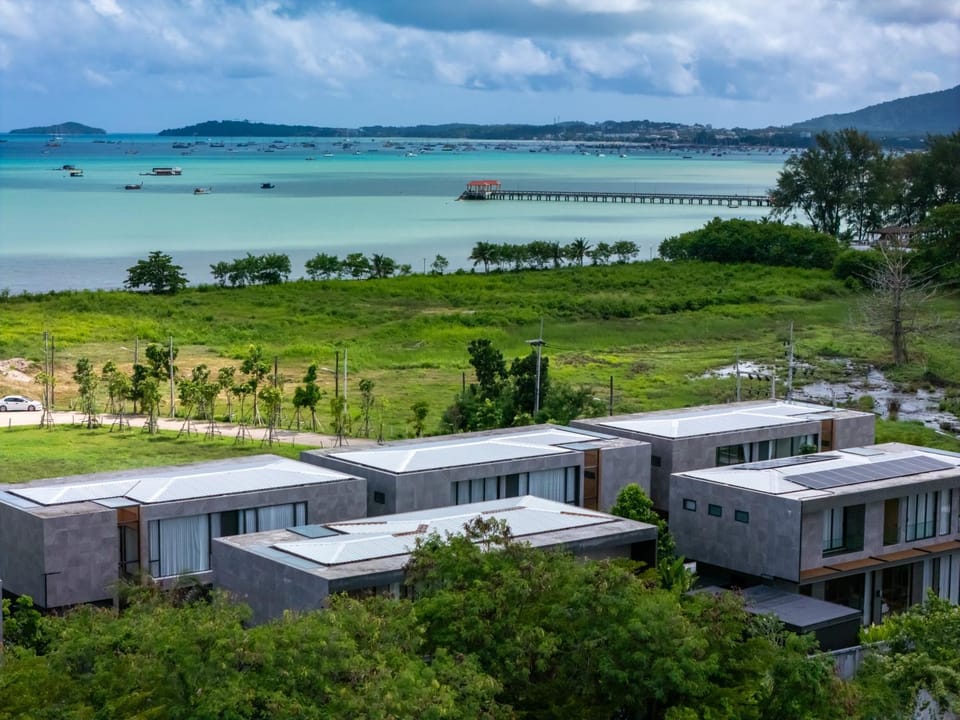 Property building, Sea view