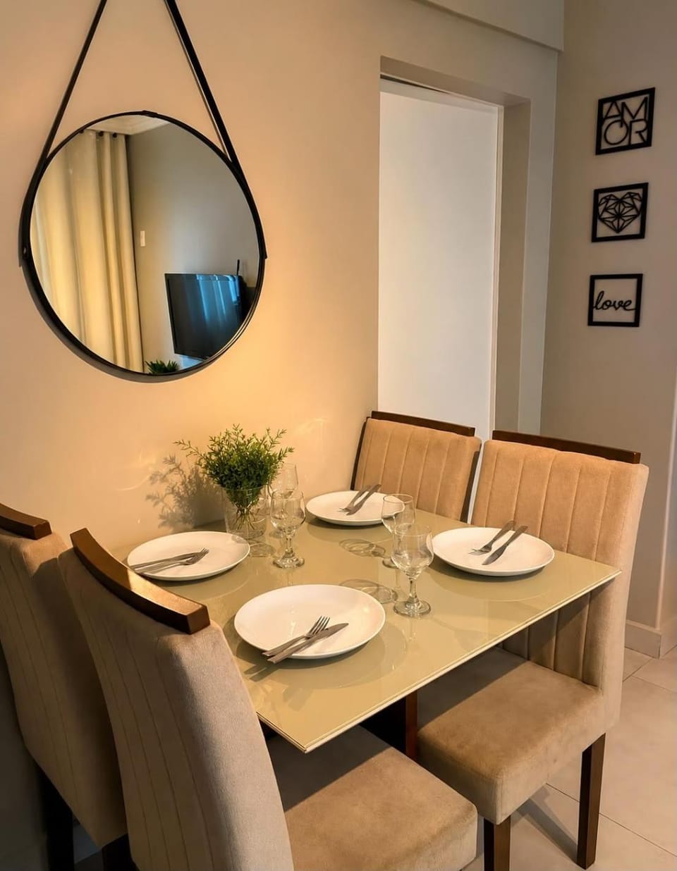 Apartamento 2 quartos completo no Bueno, até 5 hóspedes, ao lado Vaca Brava Apartment in Goiania