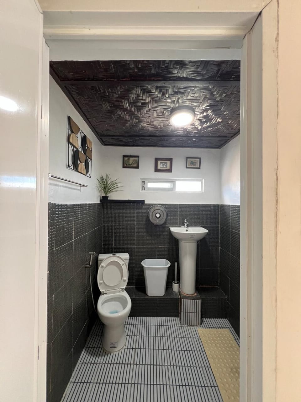 Casa Vivienne Exclusive Beach House Villa in Oslob