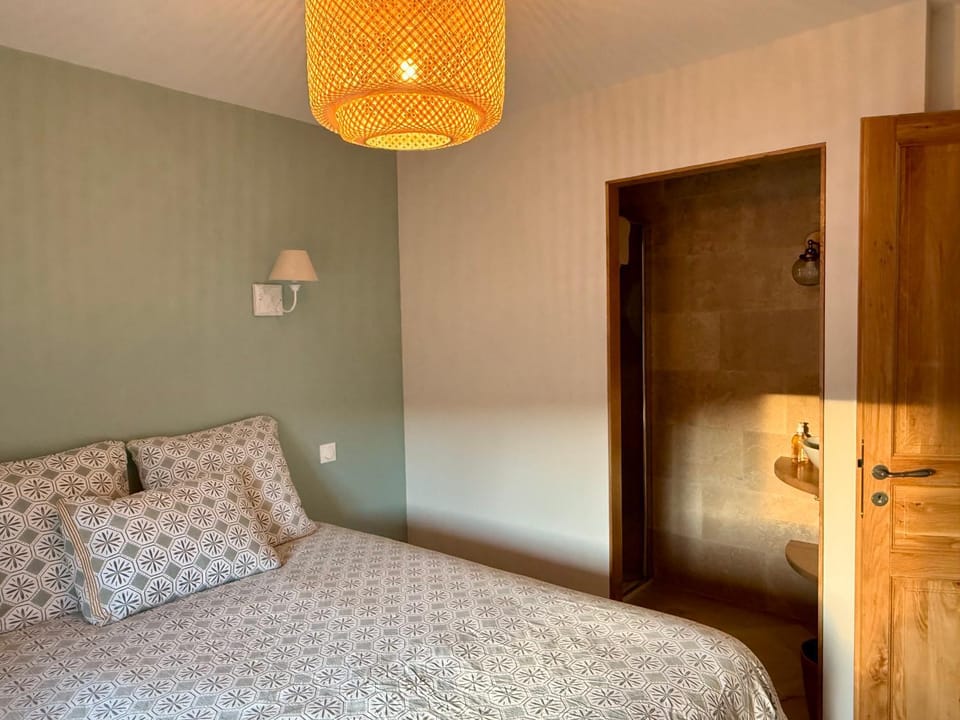 Bed, Bathroom, Bedroom