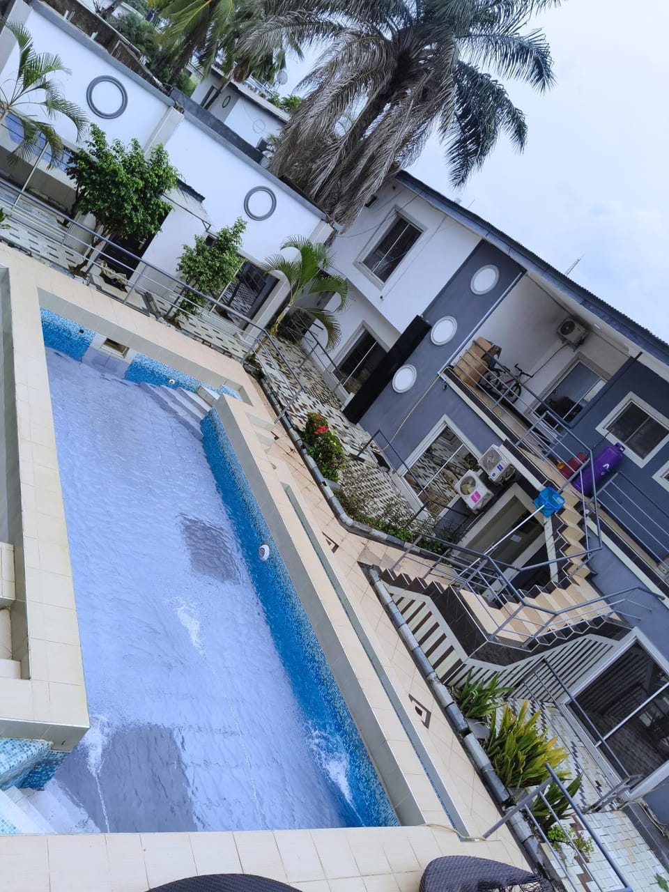 Property building, Day, View (from property/room), Balcony/Terrace, Pool view, Swimming pool, sunbed