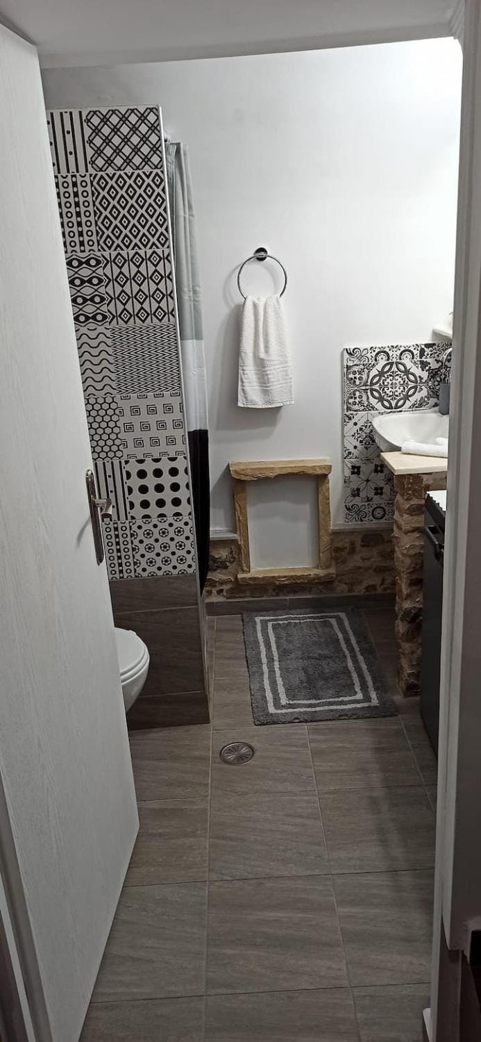 Eleonoras House Apartment in Leonidio