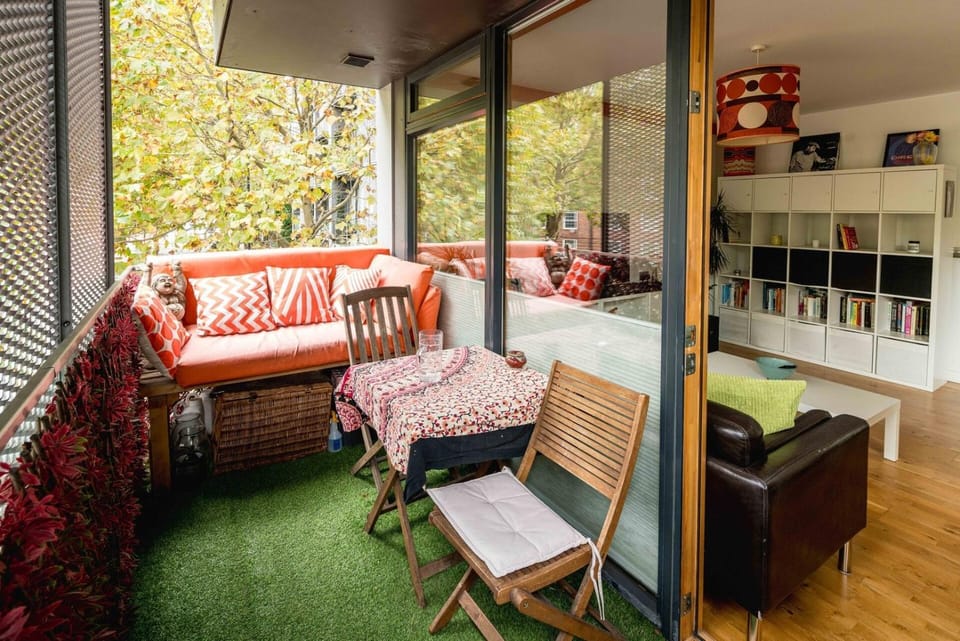 Balcony/Terrace, Living room, Seating area, Dining area