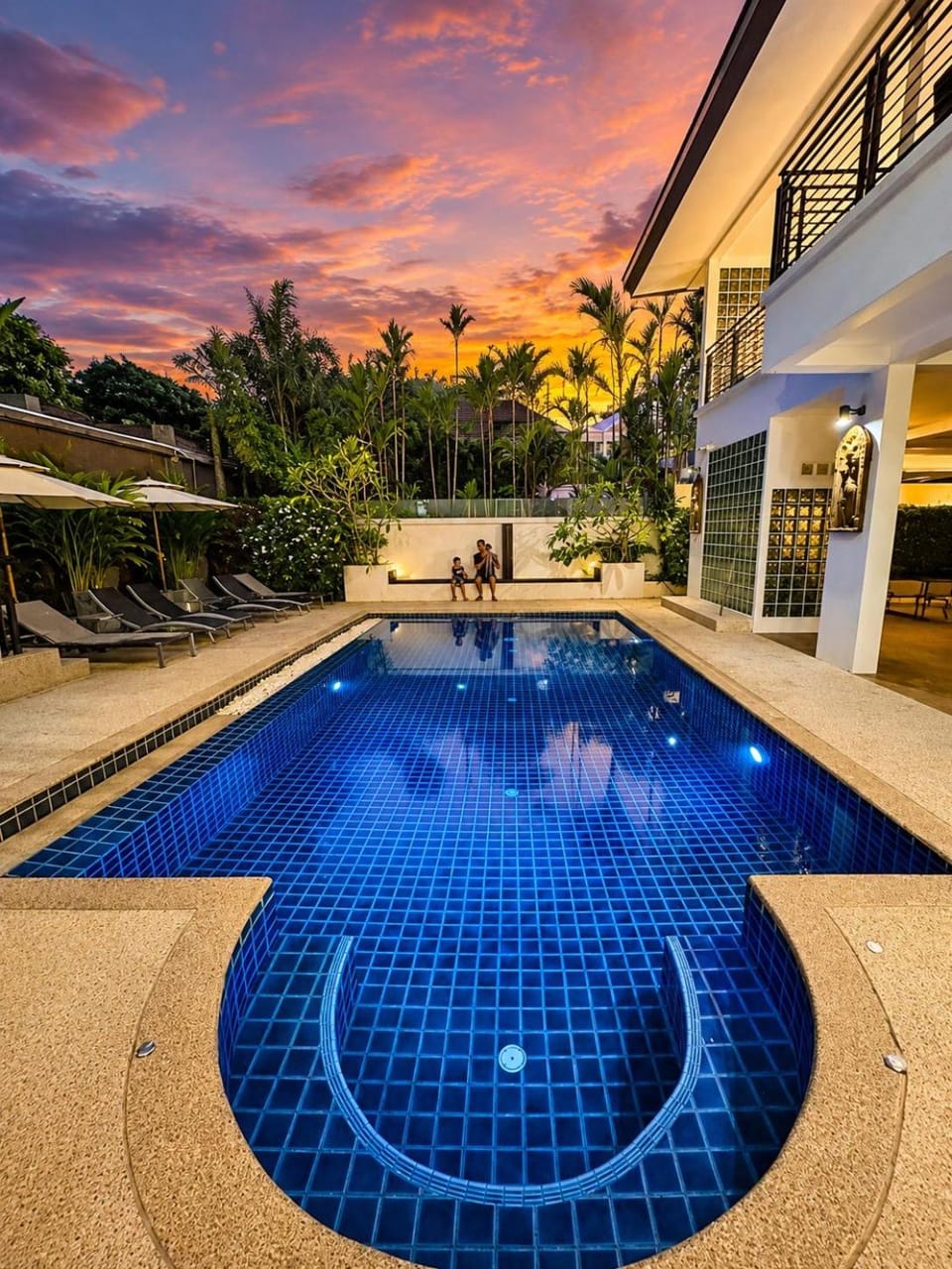 The White House Kamala II Villa in Kamala