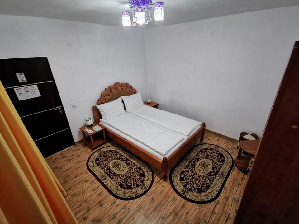 Pensiunea Eden Bed and Breakfast in Romania
