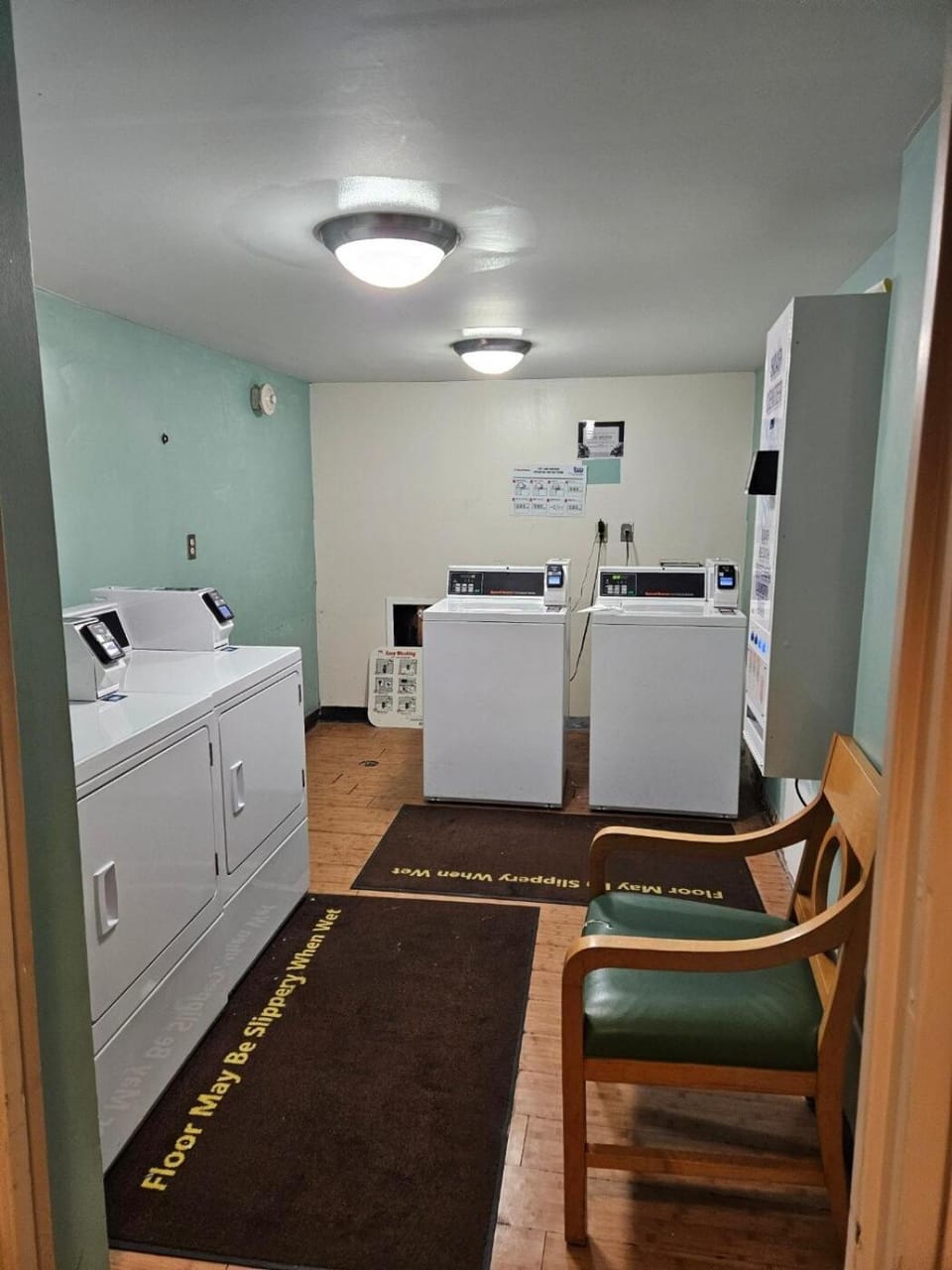 Waikiki ILIKAI Tower- Free Parking included-save 45 dollar a day Apartment hotel in Honolulu