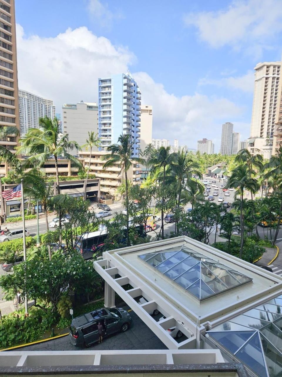 Waikiki ILIKAI Tower- Free Parking included-save 45 dollar a day Apartment hotel in Honolulu