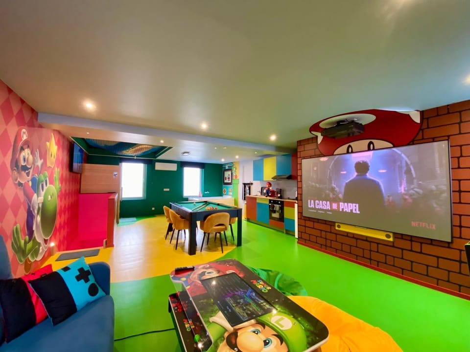 TV and multimedia, Living room, kitchen