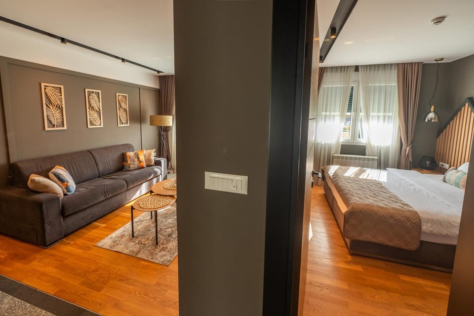 Living room, Bedroom