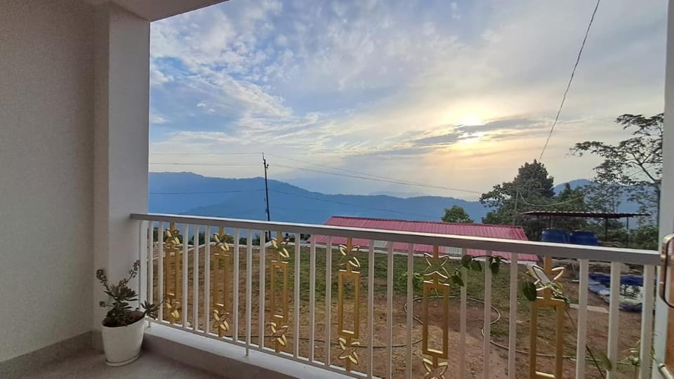 Day, Natural landscape, View (from property/room), Balcony/Terrace, Mountain view, Sunrise, Sunset