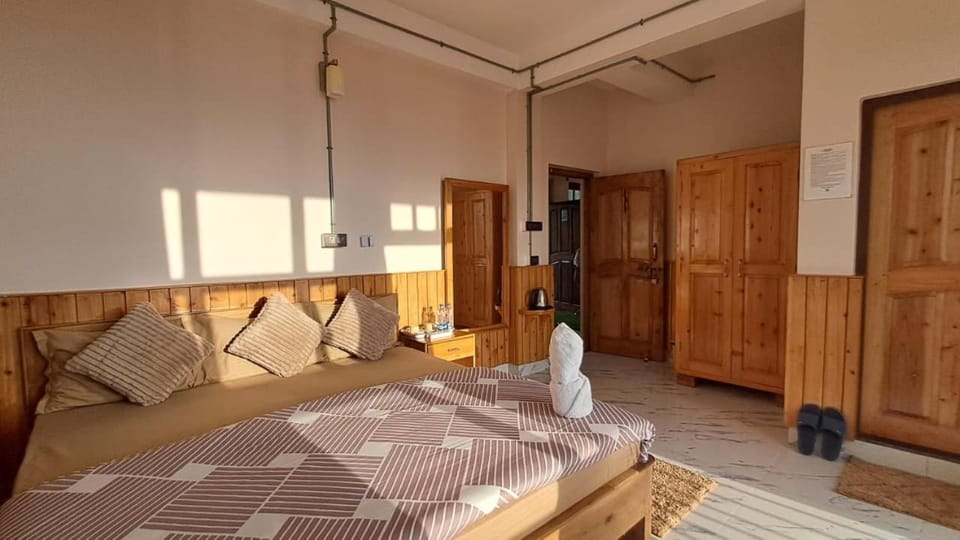 Bed, Coffee/tea facilities, Bedroom, wardrobe