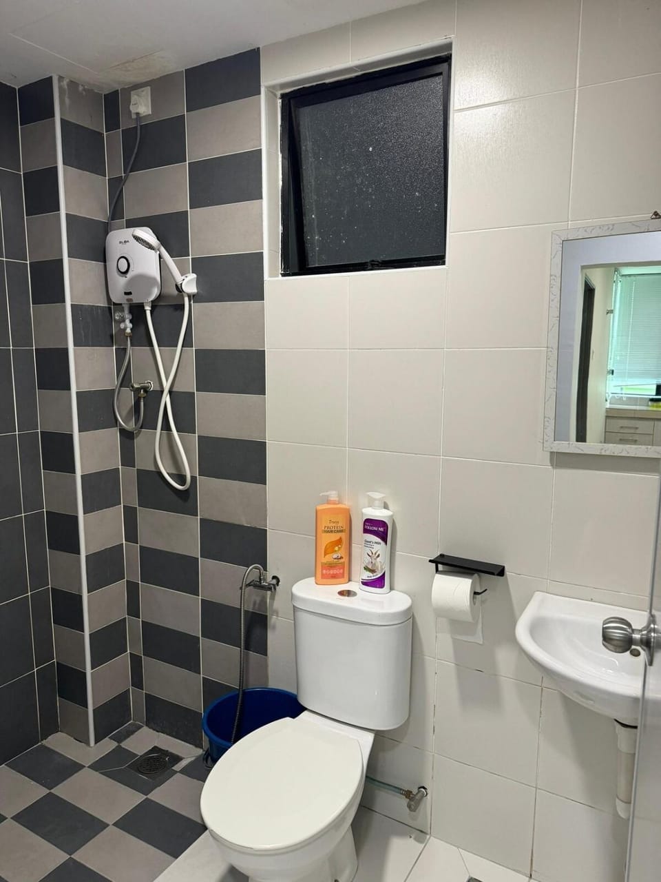 Big Big Big family escape 4BR side pool view, Ipoh Apartment in Ipoh