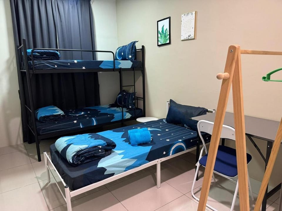 Big Big Big family escape 4BR side pool view, Ipoh Apartment in Ipoh