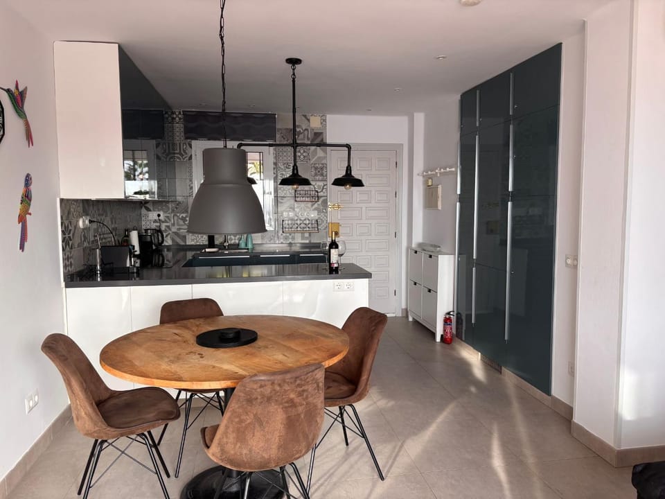 Dining area, Sea view, kitchen, kitchen