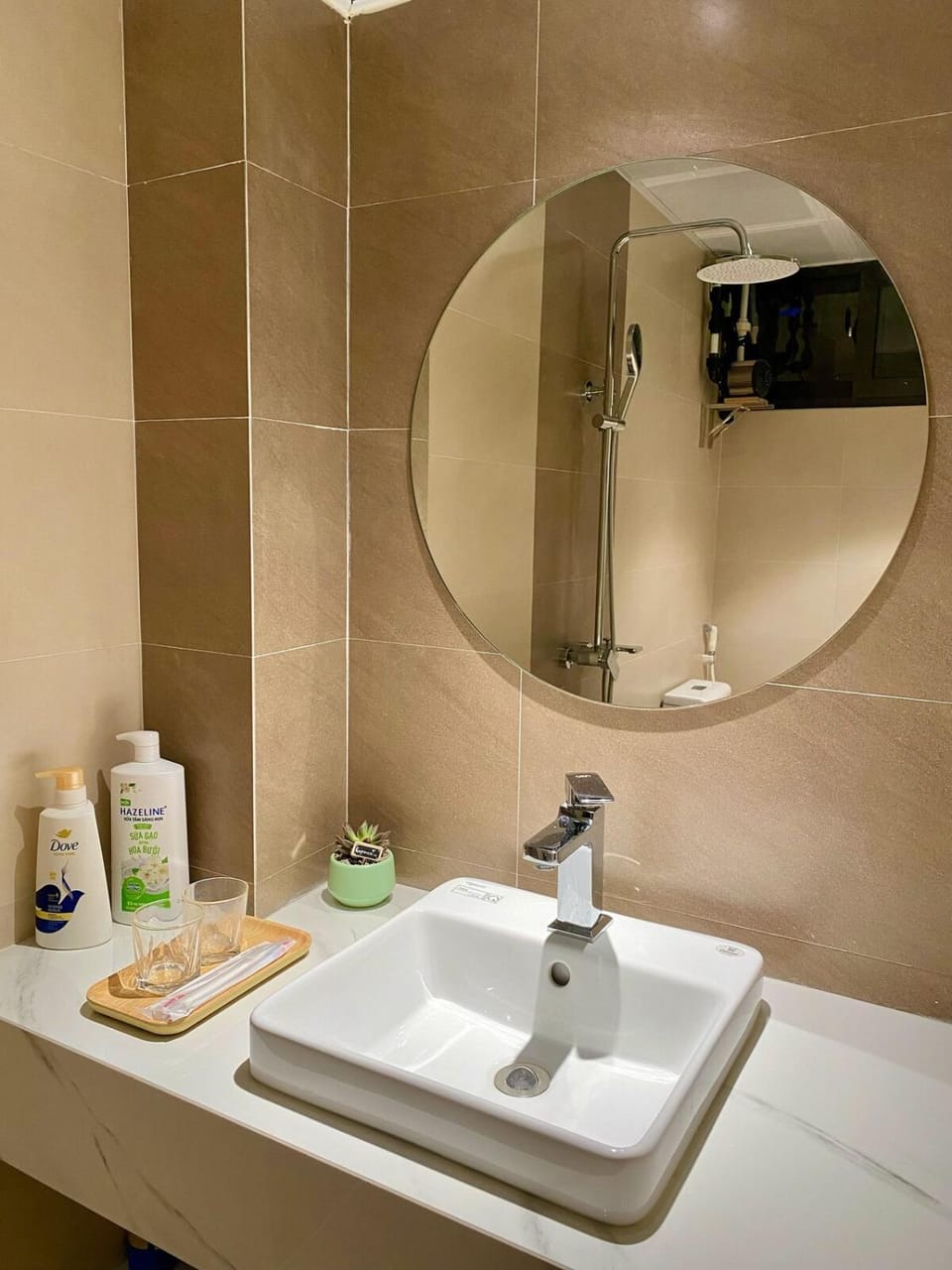 Shower, Bathroom, towels