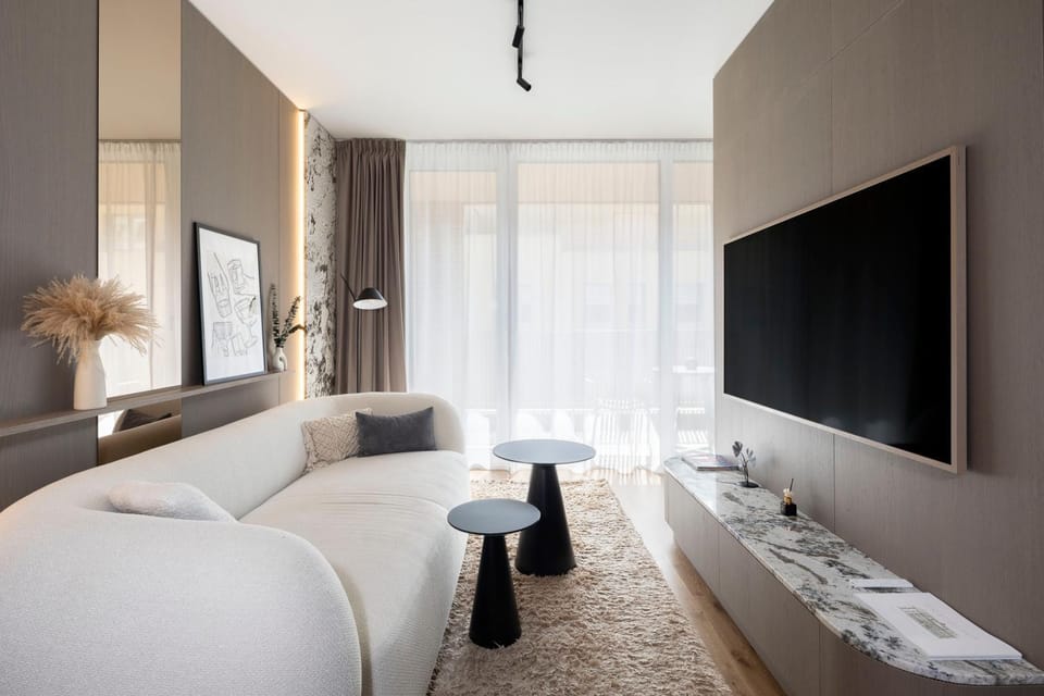 BOHÉME-City Center-Castle-Riverside-Self check-in-Aircondition Apartment in Bratislava