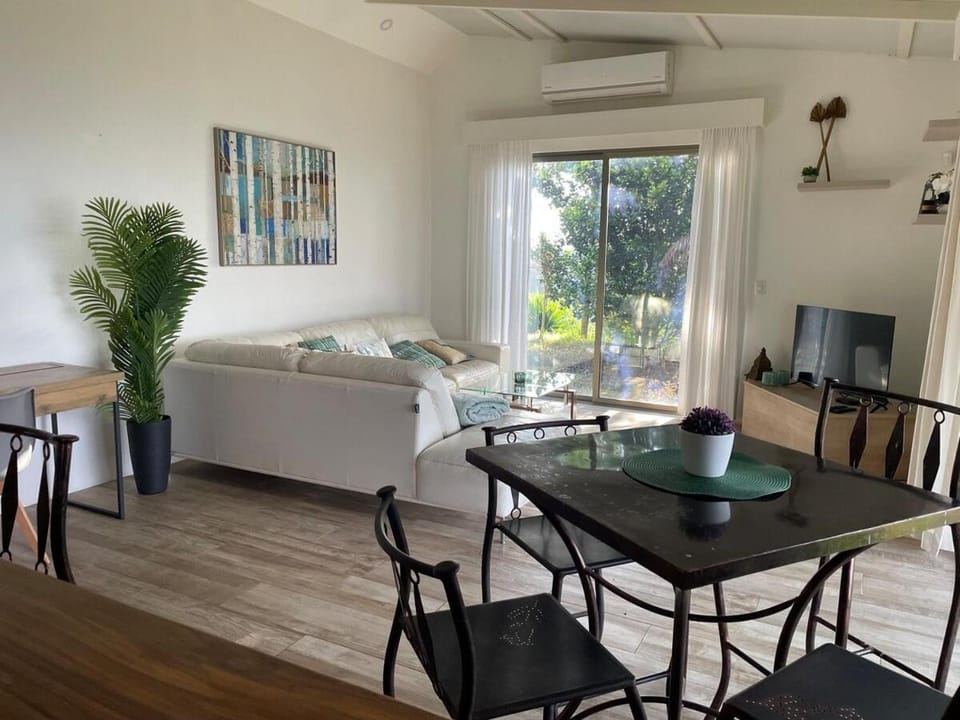 Palco Pacífico Villa with Private Rooftop Pool Villa in Alajuela Province