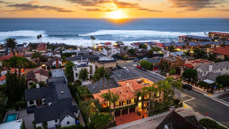 Lush by the Sea House in La Jolla