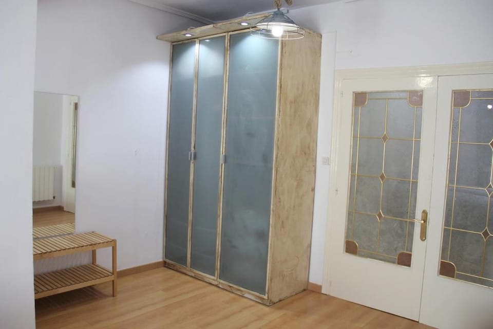Bedroom, wardrobe