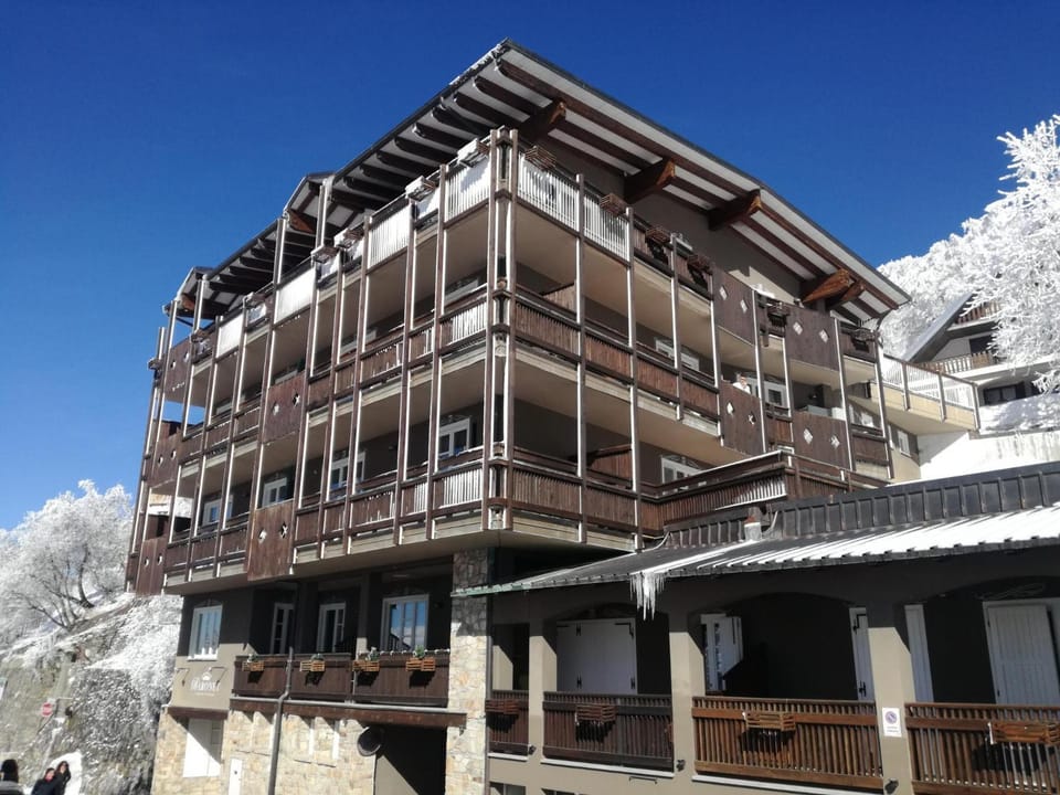 Property building, View (from property/room)