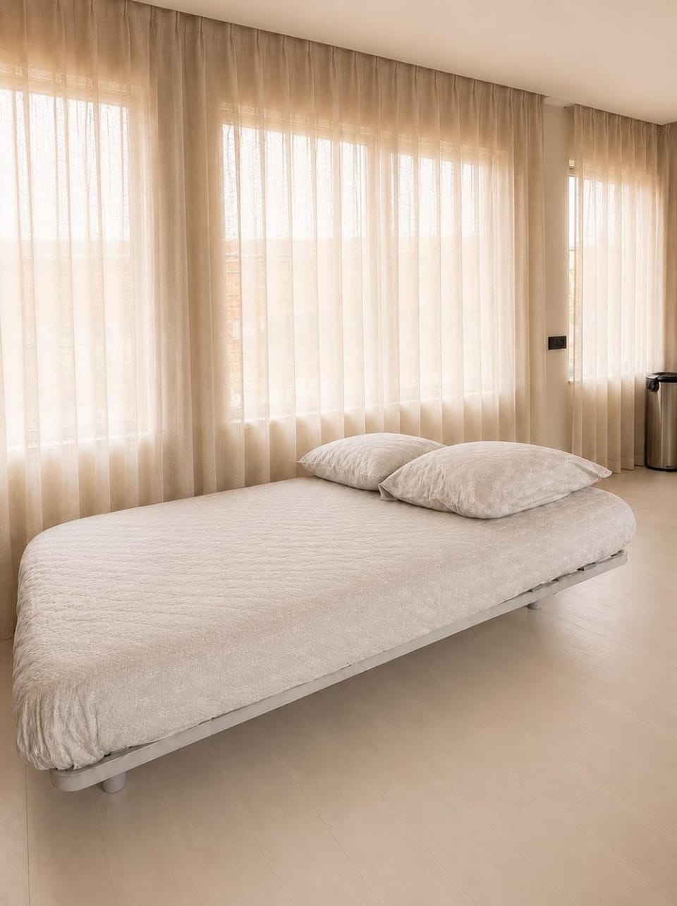 Elegant Central Apartment Quiet and Bright Apartment in Brussels