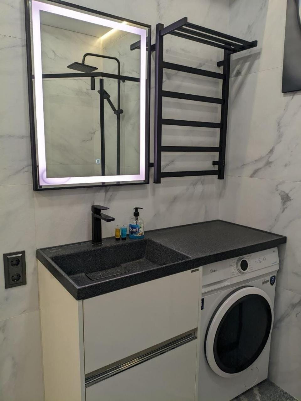 Панорама в центре с видом на стадион Apartment in Batumi