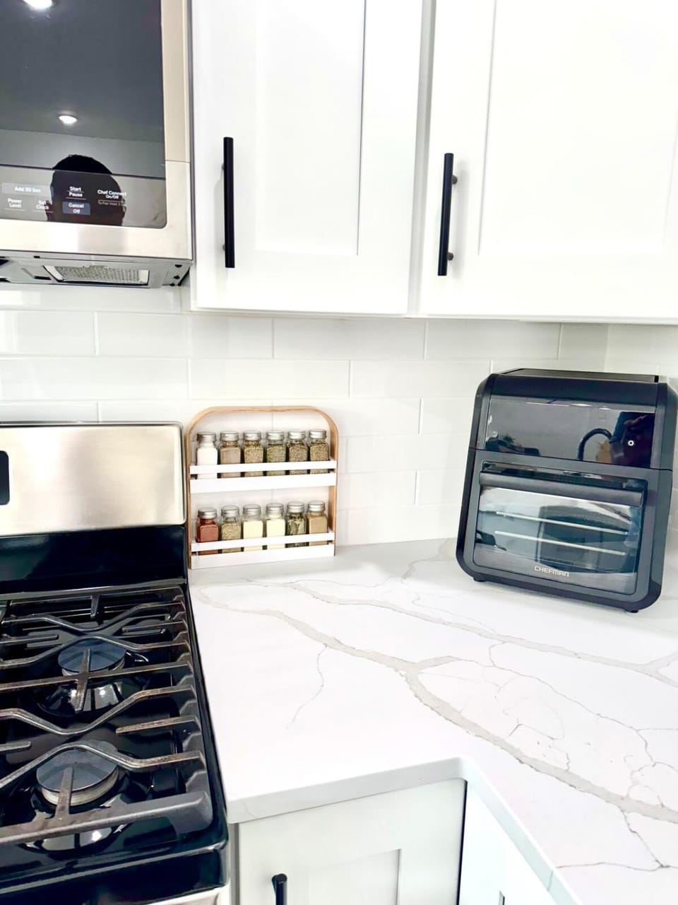 Newly Built Lake House Near NYC EWR MetLife AD Mall Apartment in Passaic