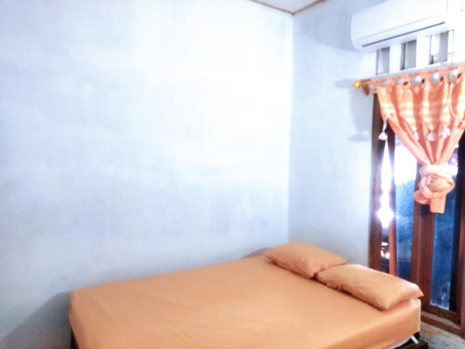 Kasutapan Homestay Sleman 2BR 2PB Free Parking Vacation rental in Special Region of Yogyakarta
