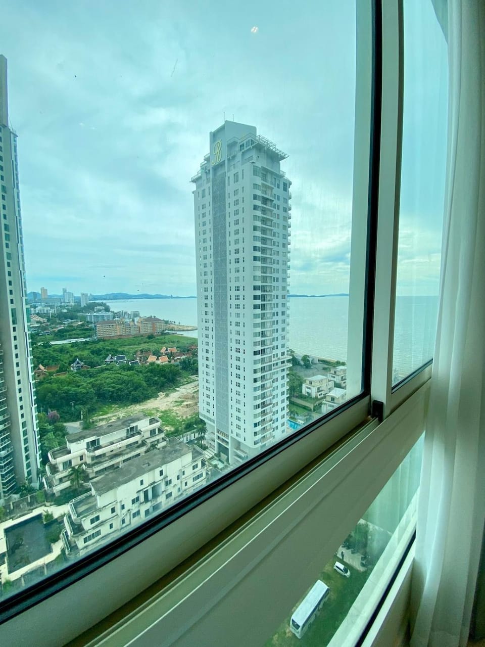 Veranda Residence - Beach Front By SS Apartment in Pattaya City