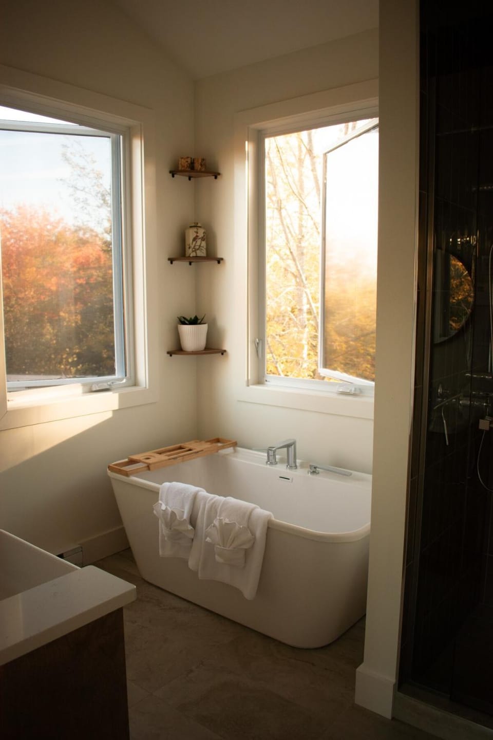 Bird House Chalets Chalet in Maine