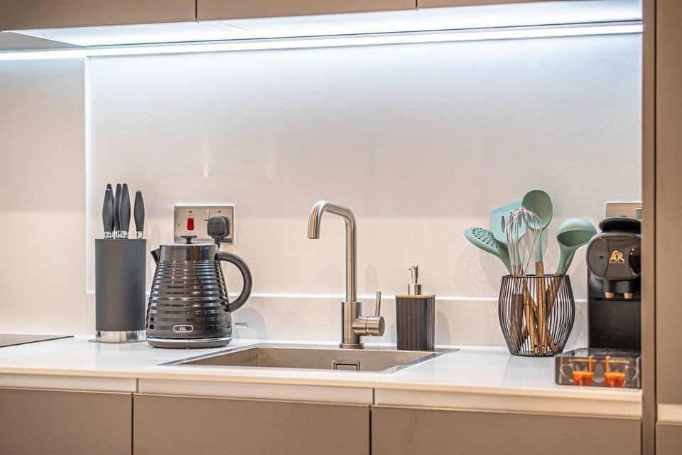 Coffee/tea facilities, Kitchen or kitchenette