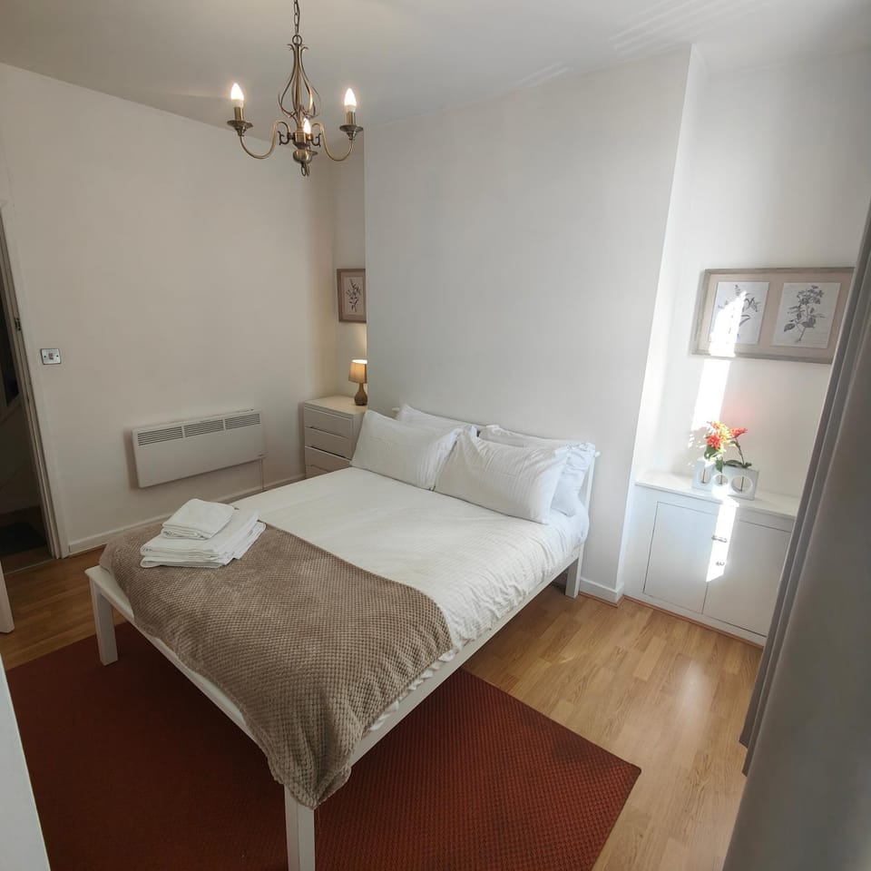 Home from home - 2 bedroom apartment Apartment in Liverpool