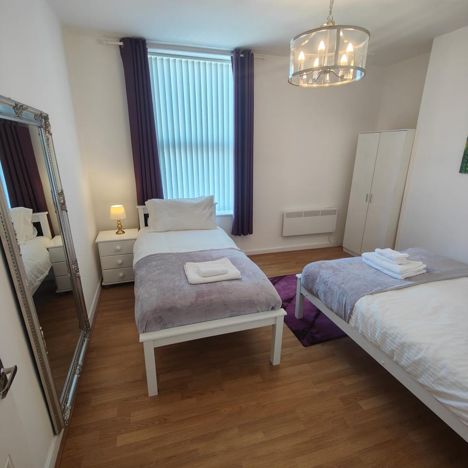 Home from home - 2 bedroom apartment Apartment in Liverpool