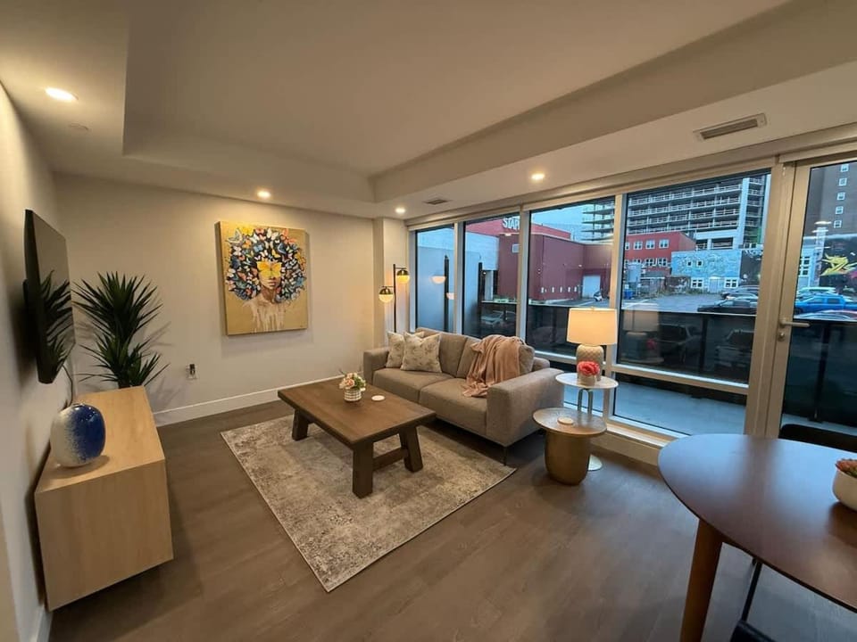 Modern and Chic One Bedroom Apartment in Downtown Apartment in Dartmouth